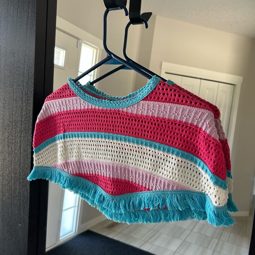 Girls Y2K shall / poncho for over the shoulders